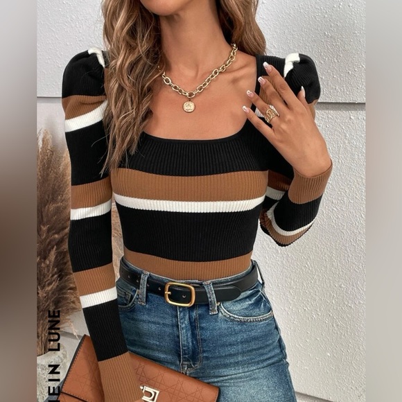 Striped Pattern Puffed Sleeved Sweater - Picture 3 of 4